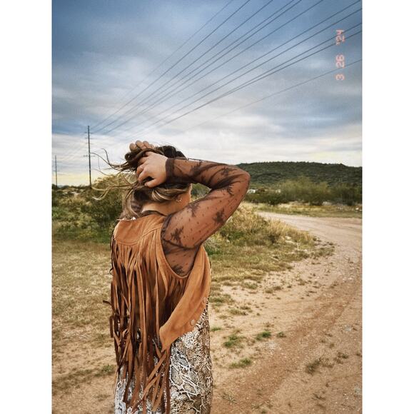 Western Suede Sleeveless Fringe Vest Brown Size - Picture 4 of 5